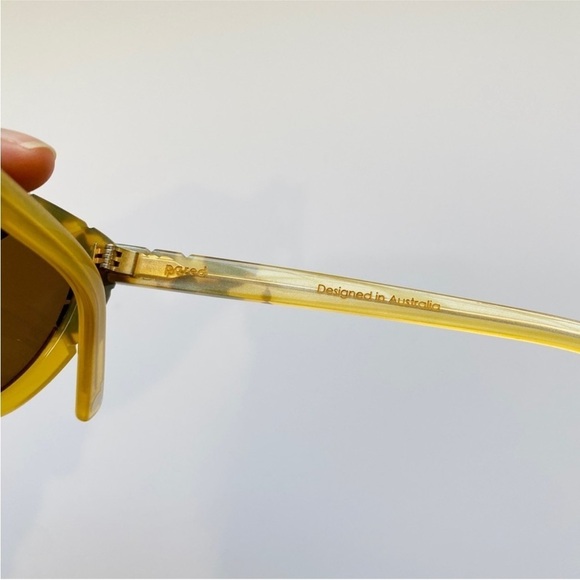 Pared piccolo and grande sharp cat eye Sunglasses main image 15